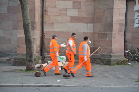 051 Nürnberg, städning efter marknaden
