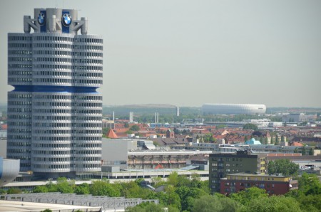 060 München, Allianz arena till höger